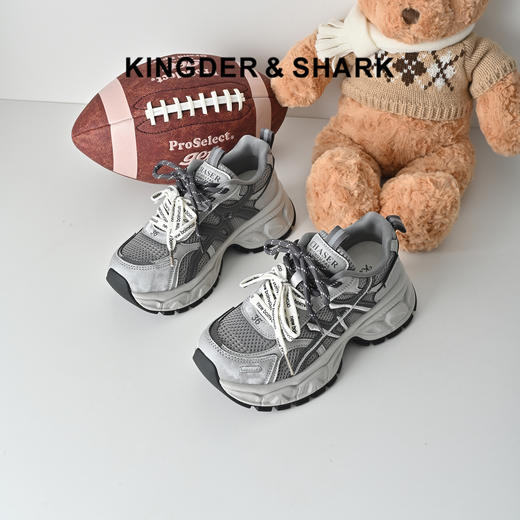经典鲨2026年春专柜新品潮流网面透气舒适跑步休闲老爹鞋女KW506-617011 商品图0