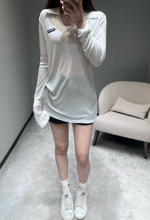 女款蕾丝边V领打底衫ba017 商品图3