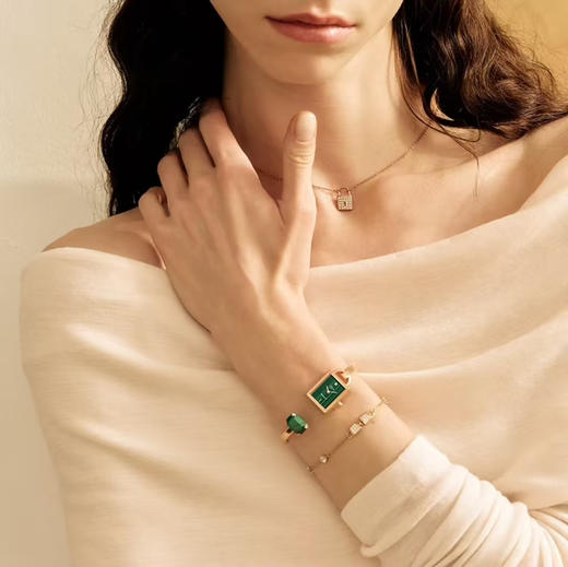 SAGA世家表 · 小鹊锁手链2026新款女士手链配饰时尚轻奢镶钻小锁饰品 商品图0