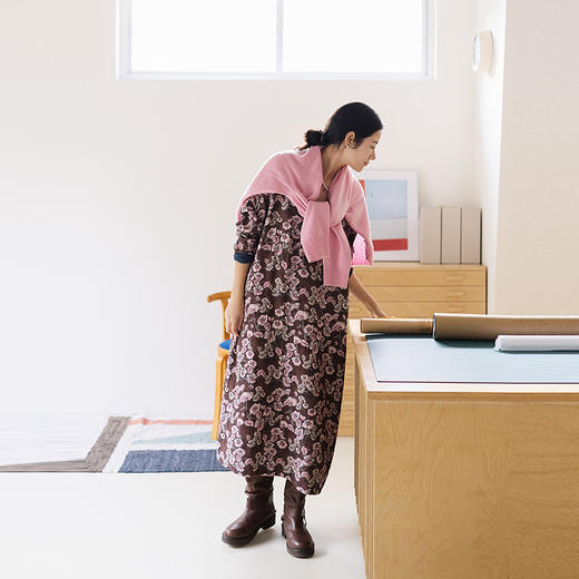 绽放030朵/"马上笑开花"连衣裙·双纱微皱双面穿v领长袖连衣裙女 商品图3