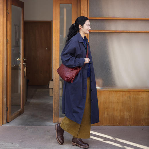 绽放796朵/蓝图风衣·进口长绒棉廓形感连身袖落肩长袖风衣外套女 商品图3
