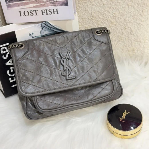 YSL Niki 小号 灰色 D扣 油蜡牛皮 斜挎包 商品图0