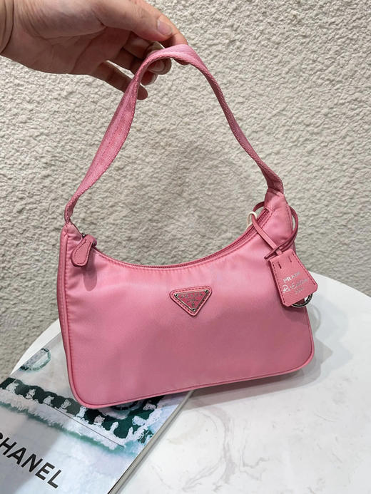 Prada 2000 深粉色 降落伞 尼龙  hobo 腋下包 商品图0