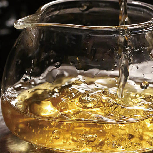 【大年初二限时首发】2026年头春马年生肖纪念易武冷水河高杆古树生茶饼茶357克/片 商品图1