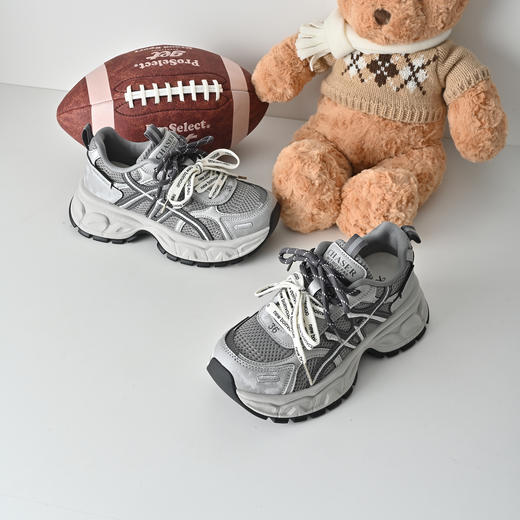 经典鲨2026年春专柜新品潮流网面透气舒适跑步休闲老爹鞋女KW506-617011 商品图4