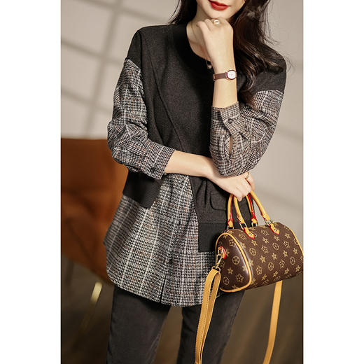 百媚生 圆领长袖套头宽松复古日系格子拼接假两件卫衣女W26S23463 商品图3