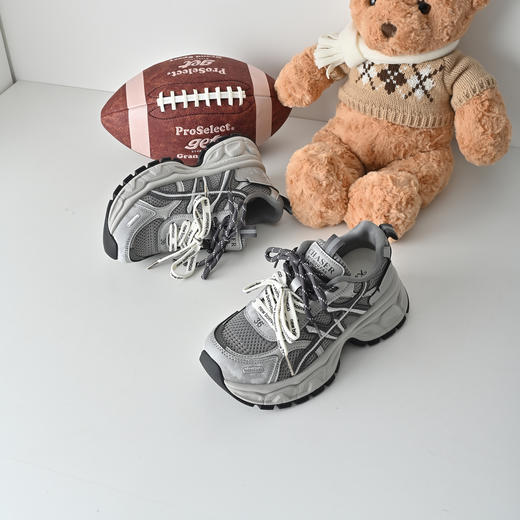 经典鲨2026年春专柜新品潮流网面透气舒适跑步休闲老爹鞋女KW506-617011 商品图5