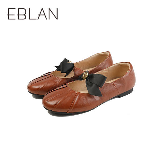 【上新】伊伴2026春季法式复古褶皱羊油皮鞋面软底玛丽珍B26132116 商品图4