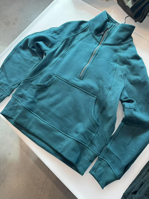 🉐 699美国直邮！Lululemon长卫衣
绿色：XS/S  130斤内
黑色： XS/S 130 斤内 商品图4