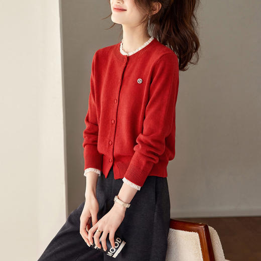 「自」全新升级【铂金会员183/天猫239/差价56】(71341)洛诗琳气质蕾丝花边圆领开衫2026春季新款纯色百搭针织外套 商品图3