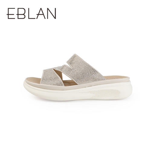 【上新】伊伴2026夏季超轻软闪耀钻面休闲凉拖B26318680 商品图1