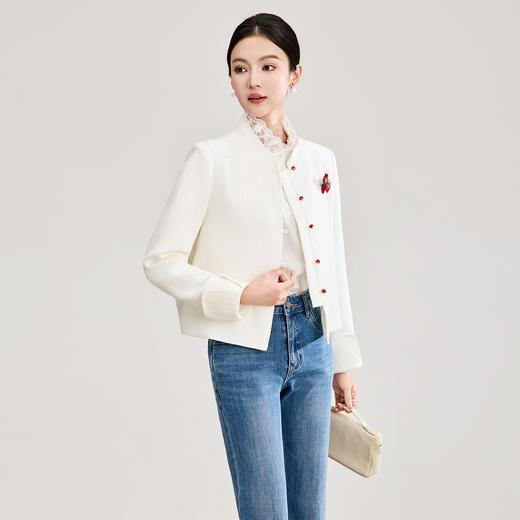 「高货wl」全新升级【铂金会员339/天猫459/差价120】(53807)洛诗琳气质人字纹立领外套2026春季国风小马胸针短外套 商品图1