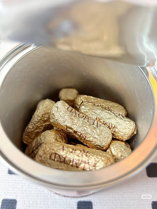 乐家扁桃仁巧克力糖果（罐装）200克 商品图3