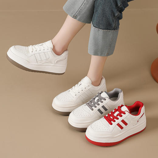 【HF】无忧购厚底小白鞋女2026春季新款韩版百搭运动休闲板鞋（截单后3-5天发货） 商品图0