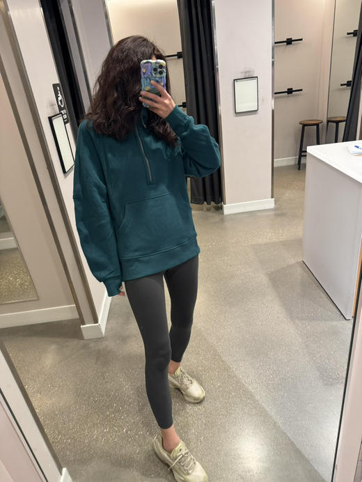 🉐 699美国直邮！Lululemon长卫衣
绿色：XS/S  130斤内
黑色： XS/S 130 斤内 商品图0