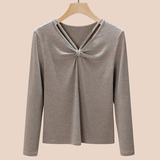 丁摩 设计感别致v领长袖t恤女春季新款修身洋气内搭打底衫上衣5ZF-W24 商品图3