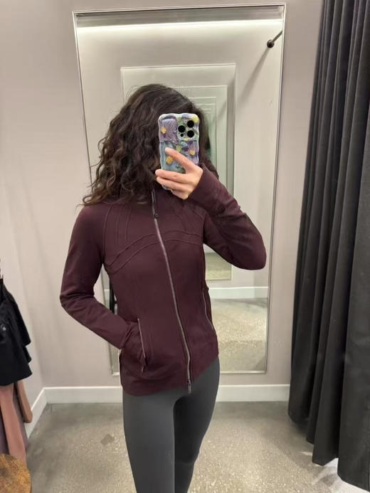 🉐 699美国直邮Lululemon高弹力健身衣 好美的紫色 仅4 码/110斤左右 商品图2