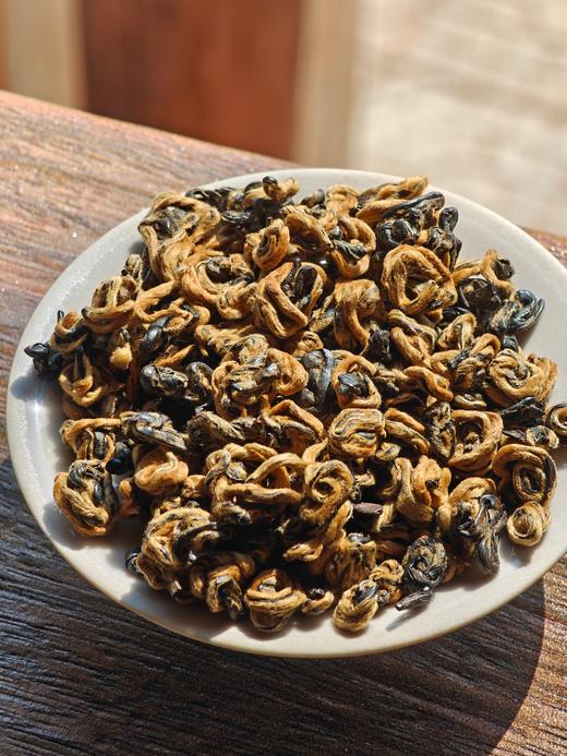 【滇红金螺】2025年特级金螺滇红，很多人喝了就停不下来的一款红茶，比荔枝甜，蜂蜜香，净含量：6克/泡  300克/份 商品图1