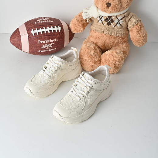 经典鲨2026年春专柜新品纯色日常轻便系带通勤跑步休闲鞋女KW172-617011 商品图3