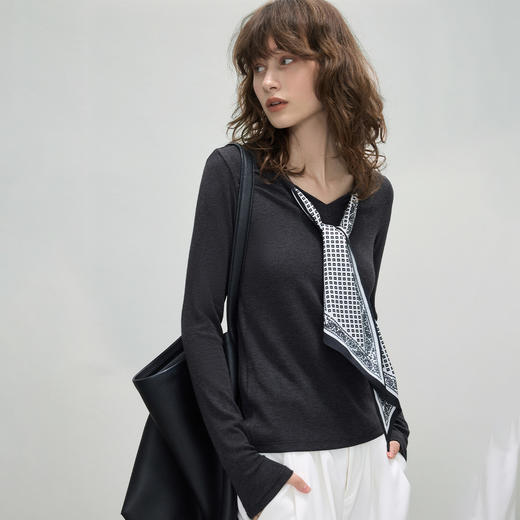 百媚生 丝巾打底衫内搭通勤风气质长袖t恤81612 商品图2