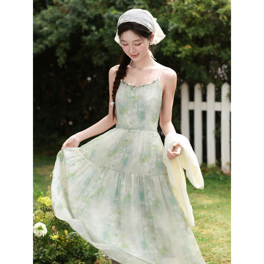 鹿向南「只此青绿」春季巨好看法式连衣裙女新款浅绿色吊带长裙子 商品图2
