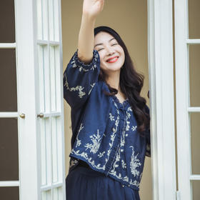 【林栖设计小店】鸟戏花间|藏青色绣花肌理宽松百搭2026春新款优雅衬衣1961146