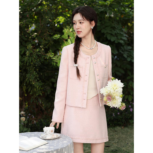 鹿向南「悄然心动」粉色长袖短外套显瘦短半裙春季新款时尚套装女 商品图0