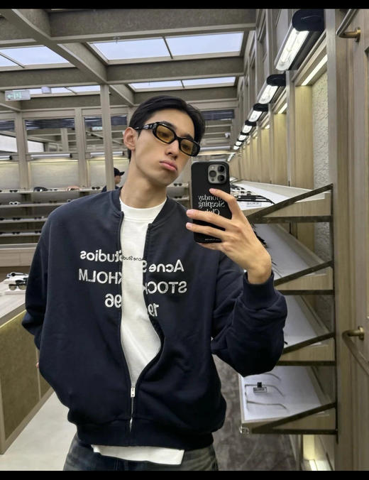 特价 @CNE1996 做旧破洞喷墨拉链夹克外套 WT974 商品图3