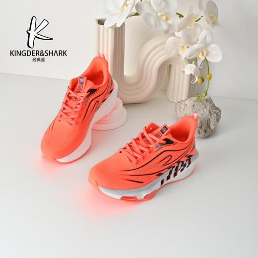 经典鲨2026年春季专柜新品潮流拼色跑步运动休闲鞋KF09-613011 商品图1