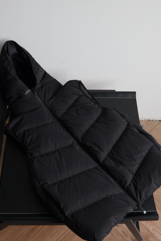 M.K Guers@c 斜纹绗缝连帽羽绒马甲 BX077 商品图4
