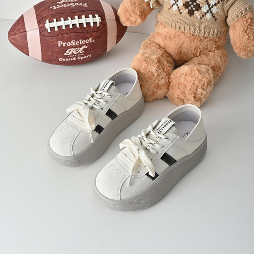 经典鲨2026年春专柜新品牛皮革潮流拼色摇摇底休闲德训鞋女KW316-617011 商品图1