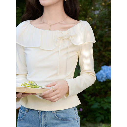 鹿向南「白汀蝶绪」杏色设计感长袖T恤女春季显瘦巨好看漂亮上衣 商品图3