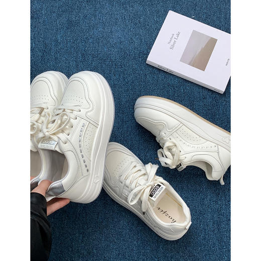 【YW】无忧购26春季新款厚底透气休闲板鞋爱心百搭小白鞋MIS-6065（3.7截单后3-7天发货) 商品图11