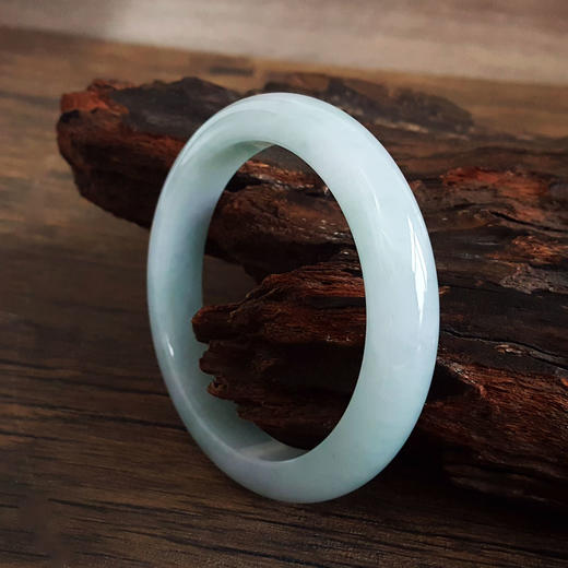 【天然正品】A货翡翠天然无纹裂糯种浅绿色61.5号翡翠手镯030226NJT31 商品图5