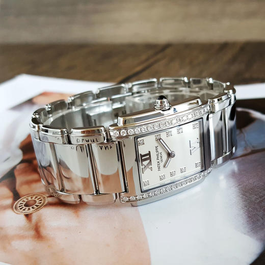 【95新】PATEK PHILIPPE 百达翡丽4910/10A-011石英机芯25*30MM（女款）TWENTY~4系列精钢；镶嵌钻石290126NJS09 商品图4