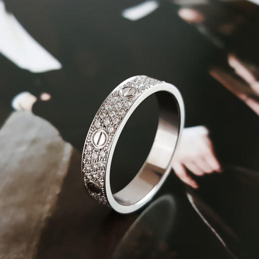 【95新】Cartier卡地亚LOVE系列B4083462 18K白金中宽版三排钻满天星LOVE戒指62号、宽度4.6mm中性款210126NJS13 商品图5