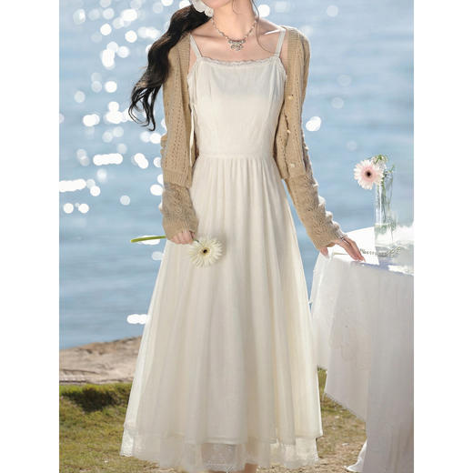 鹿向南「柔纱春影」杏色无袖连衣裙女春夏新款收腰海边度假吊带裙 商品图3