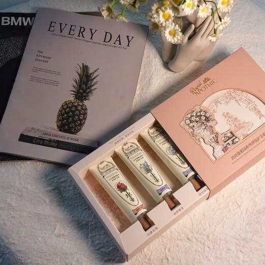 泊诗蔻花园护手霜 保湿滋润高档手霜礼盒送礼物 商品图2