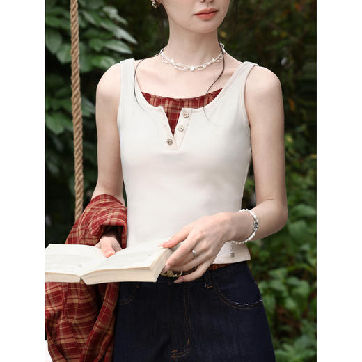 鹿向南「云絮软格」米白色假两件吊带上衣春季款设计感显瘦背心女 商品图3