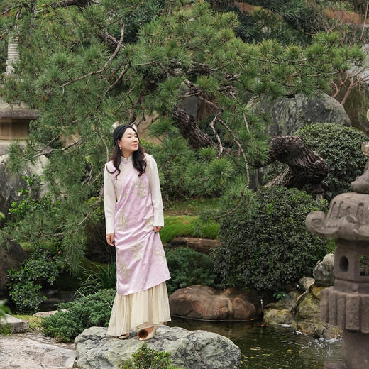 【林栖设计小店】花间芳菲|真丝罗绣花拼金葱纱2026春新款连衣裙1961234 商品图1