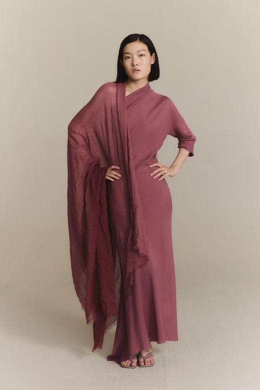 Cortana 26PS 绛粉felara丝羊绒渐变围巾 商品图1