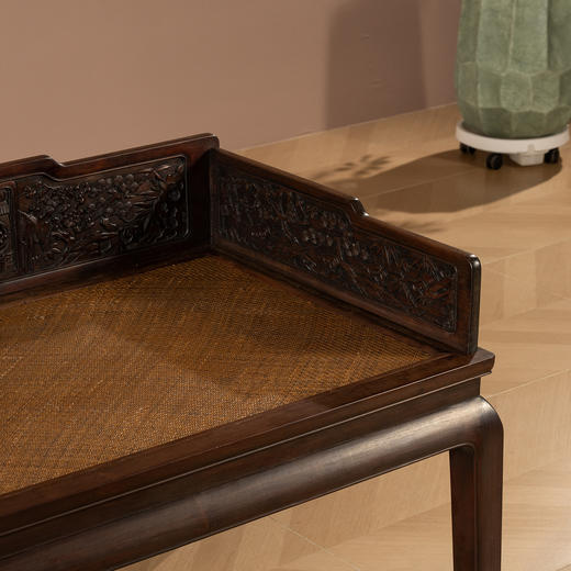 清中期	红木高浮雕人物故事三围屏禅椅 商品图2