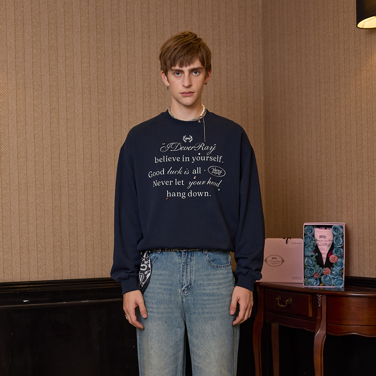 【明星同款】IDEVERRAY原创奢潮重工圆领卫衣印花手工烫钻宽松男女同款上衣春