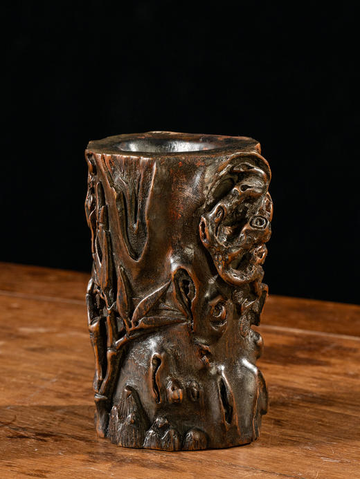 清	沉香木雕“岁寒三友”笔筒 商品图0