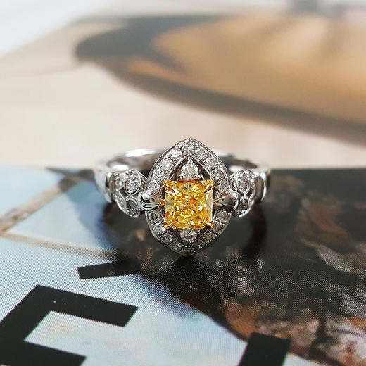 AU750白金方形设计师四爪款0.50克拉艳彩黄色钻石戒指12号（戒圈可改）290126NJS43 商品图4