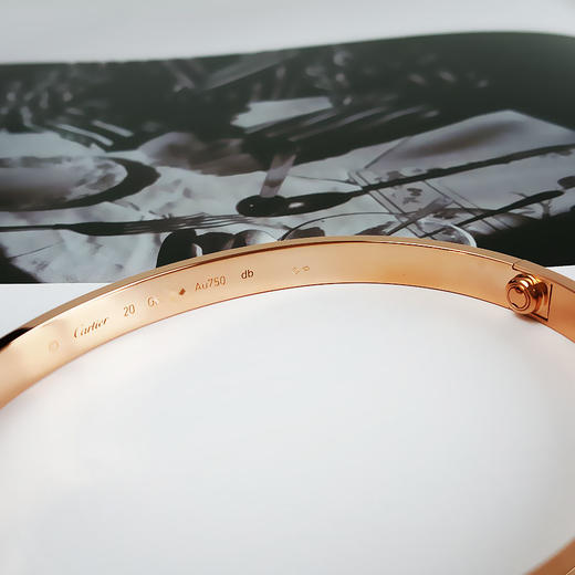 【95新】Cartier卡地亚LOVE系列B6035620玫瑰金宽版无钻LOVE四代手镯20号中性款280126TB04 商品图5