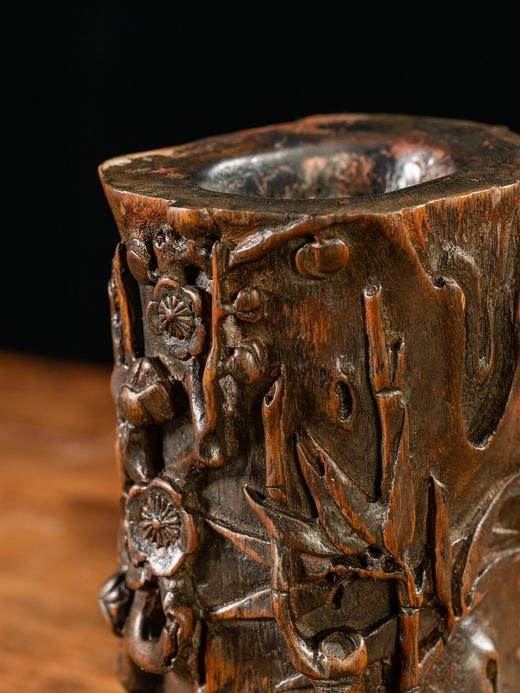 清	沉香木雕“岁寒三友”笔筒 商品图3