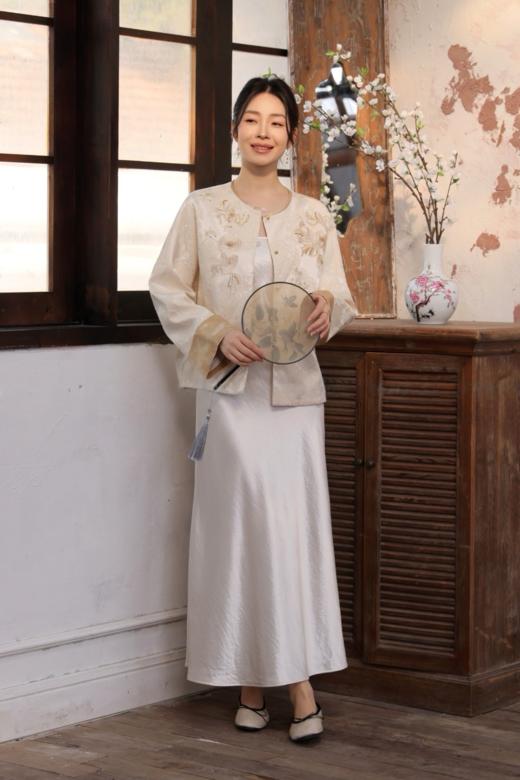 【门店同款】ENJOY春季“画中行”月白风清中式外套 169649833 商品图7