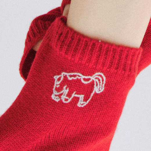 东黎 • 新年款 山羊绒刺绣露指手套 5696 商品图4