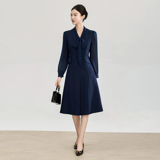 「高货wl」全新升级【铂金会员367/天猫489/差价122】(74400)洛诗琳法式轻奢烫钻连衣裙2026春季新款飘带领通勤收腰裙 商品图1